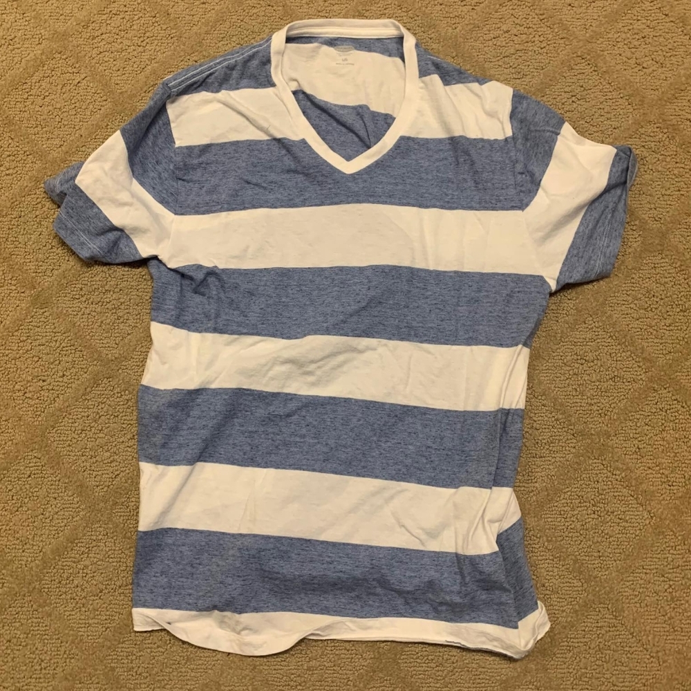 Old Navy Mens V Neck Stripe Tee